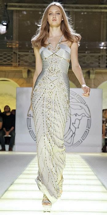 versace abiti classici donna|abiti da sposa versace.